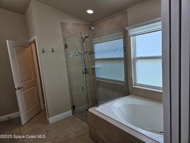 Building Photo - 3839 Poseidon Way