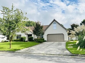 Building Photo - 3249 Fayette Dr