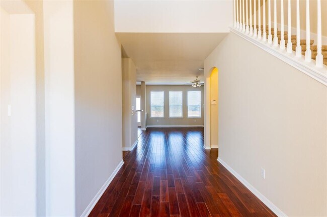 Building Photo - 9329 Castle Pines Dr