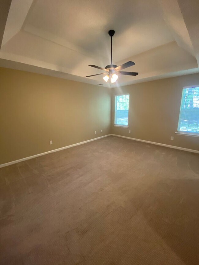 Building Photo - 1112 Panola Cir