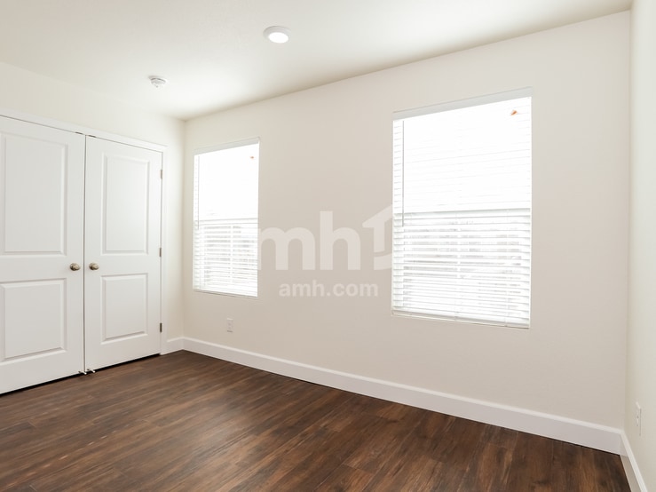 Building Photo - 10093 Potomac St