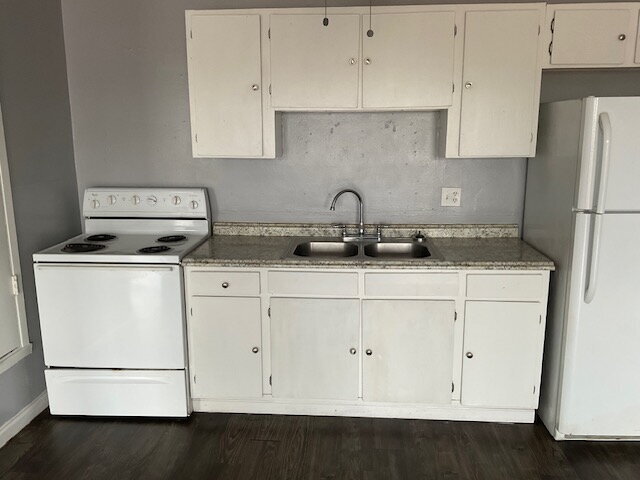 Building Photo - 806 McCauley Blvd