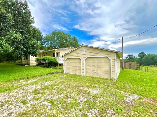 Building Photo - 3682 Farm to Market 344 E