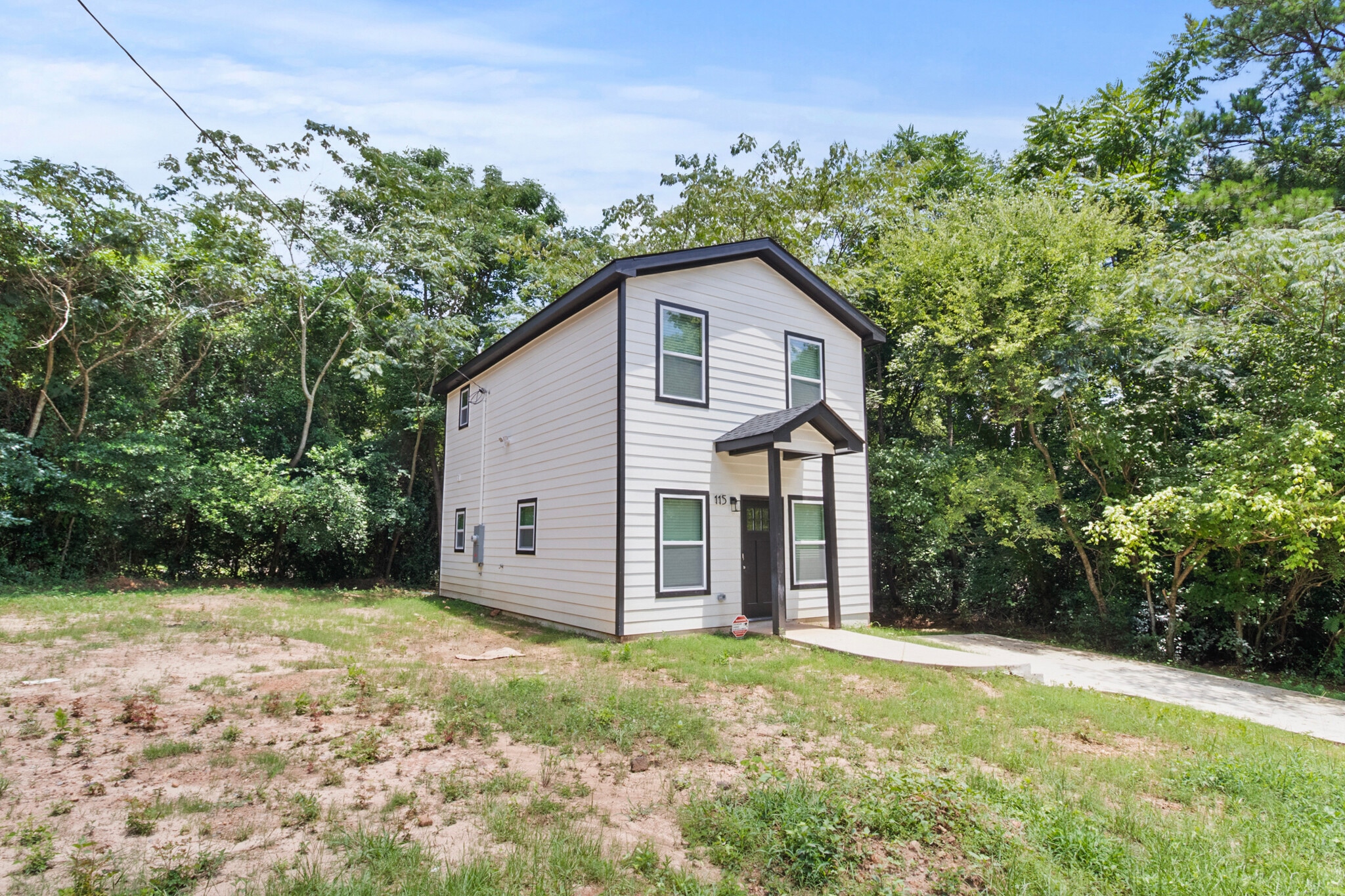 Building Photo - 789 Main St