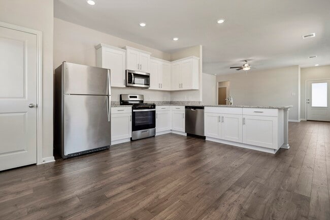 Building Photo - 15511 Caramel Spgs Dr