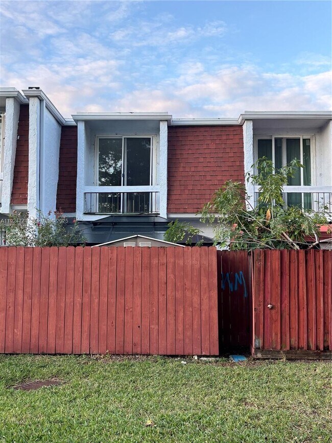 Building Photo - 600 NW 107th Ave