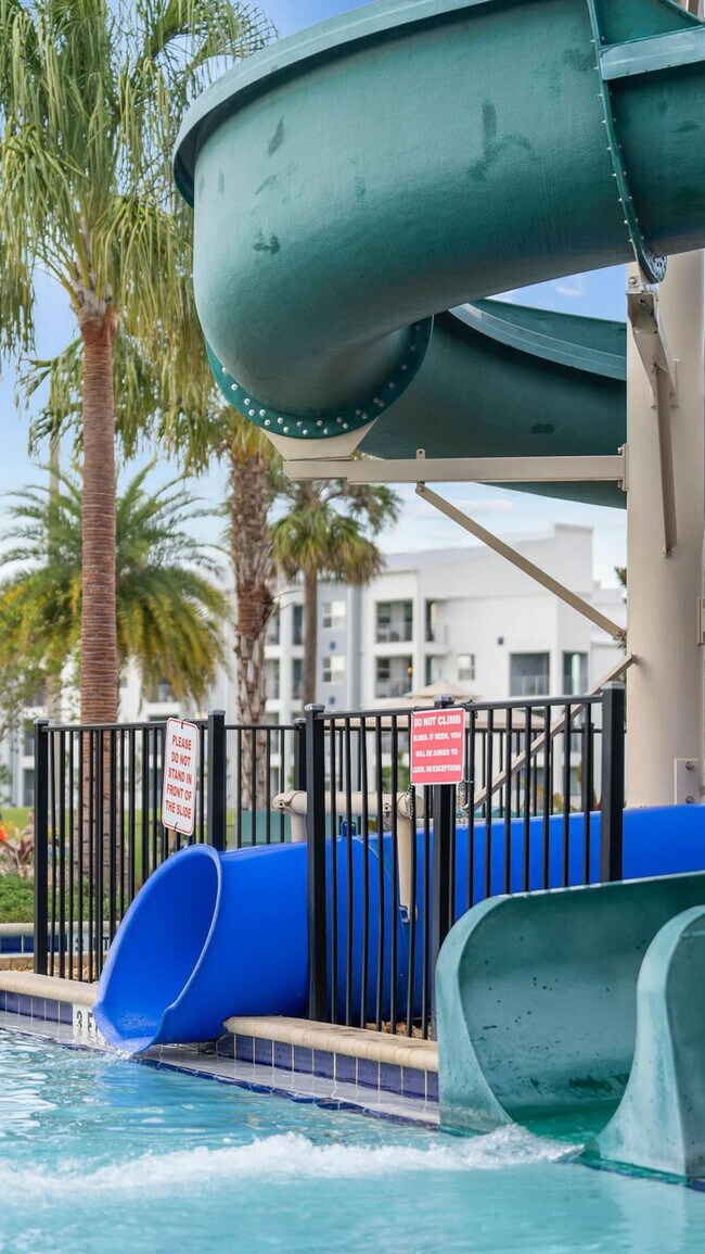 Building Photo - 4736 Sleepy Hollow Dr