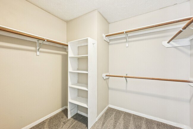 Building Photo - 10410 Springland Ct