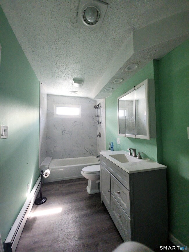 Building Photo - 78 Maplewood Ave