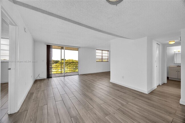 Building Photo - 14180 SW 84th St