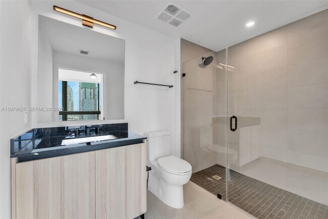 Building Photo - 225 N Miami Ave