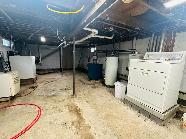 Building Photo - 74 Volney St