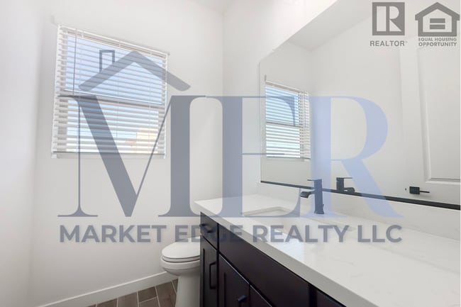 Building Photo - 3Bed/2.5Bath Home in Rio Verde/4 Car Garage! Ready for Immediate Move-In!