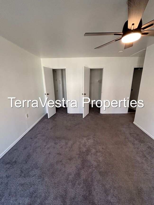 Building Photo - 3 Bed in Clementon! Eligible for $500 Security Deposit.