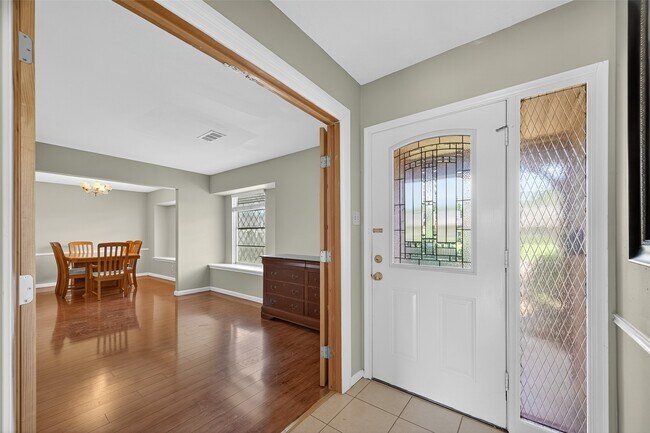 Building Photo - 9123 Langdon Ln