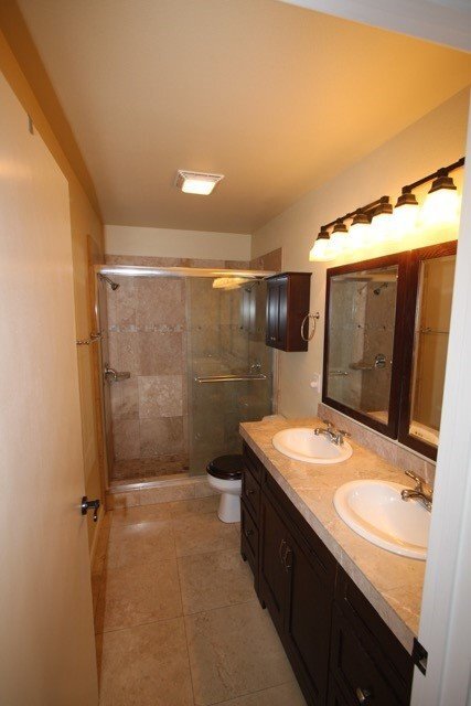 Building Photo - 3 Bedroom East Anchorage Townhouse!