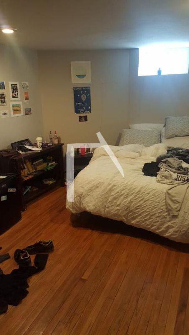 Building Photo - 6 bed in Allston