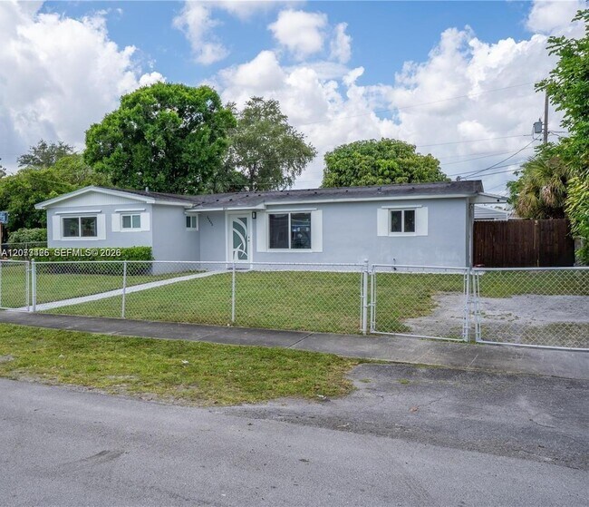 Building Photo - 20440 NW 20th Ct