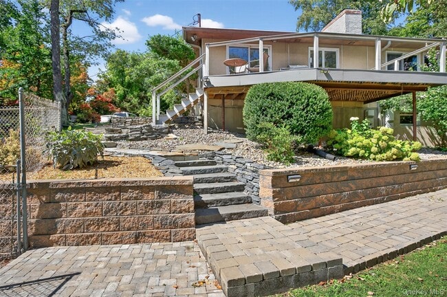 Building Photo - 3 Hudson Bluff Cir