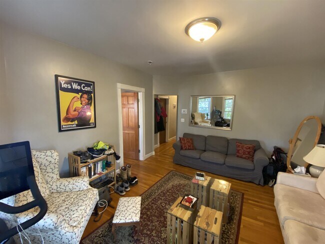 Building Photo - 72 Allston St