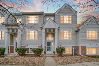 Building Photo - 3473 Ravinia Cir