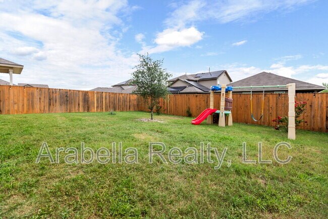 Building Photo - 6420 Kingsley Edge