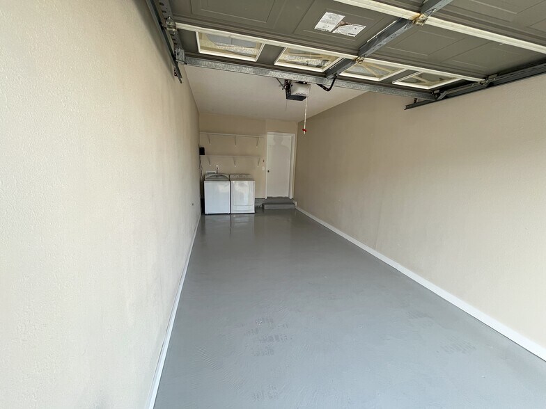 Building Photo - 5001 Grande Dr
