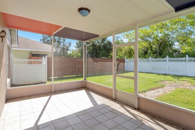 Building Photo - 2711 Breakwater Ct
