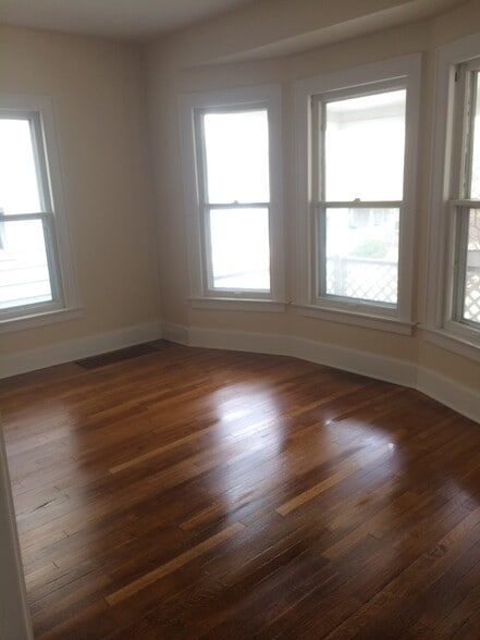 Building Photo - 145 Eastern Ave NE