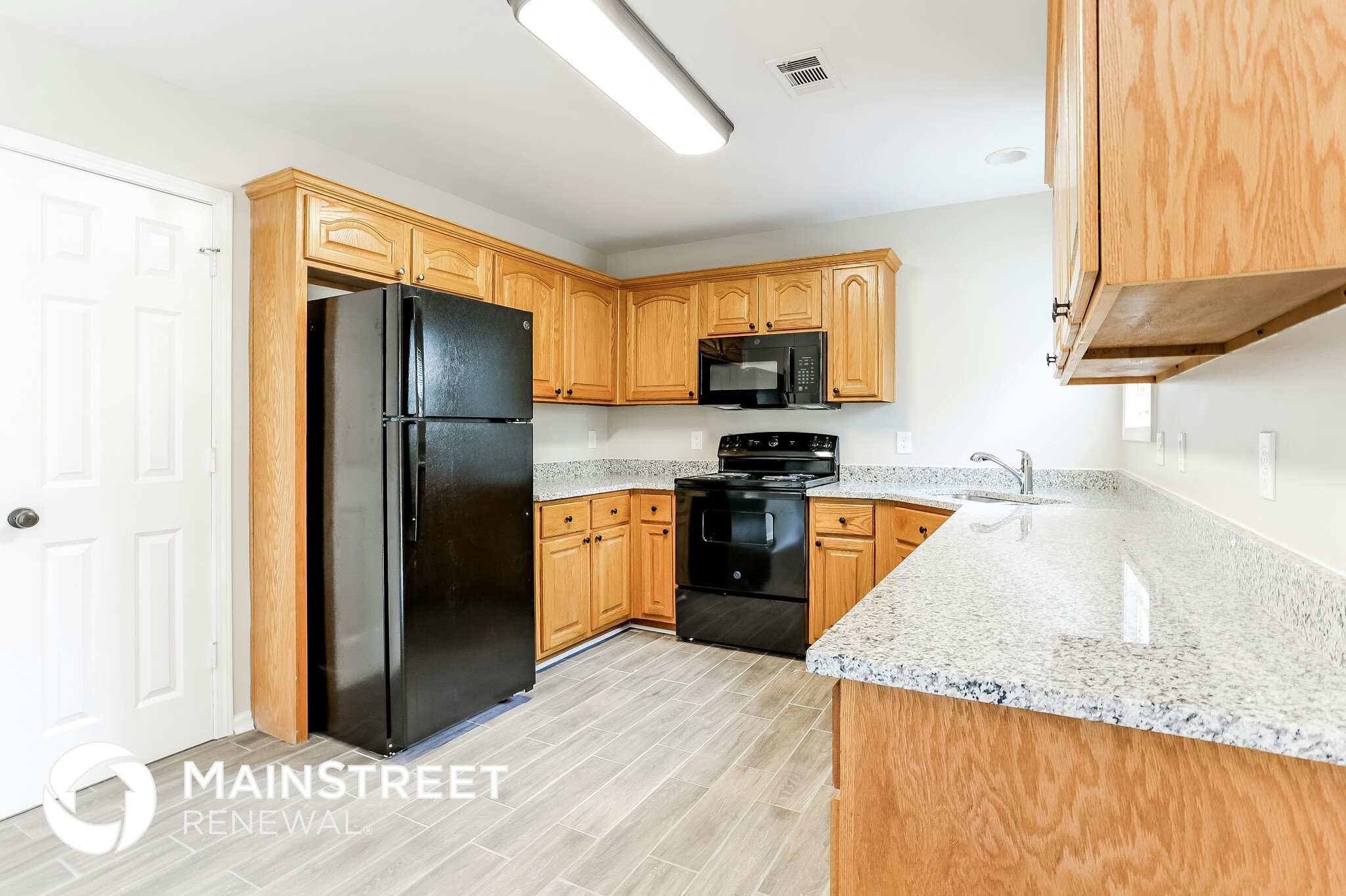 Building Photo - 147 Portland Rd