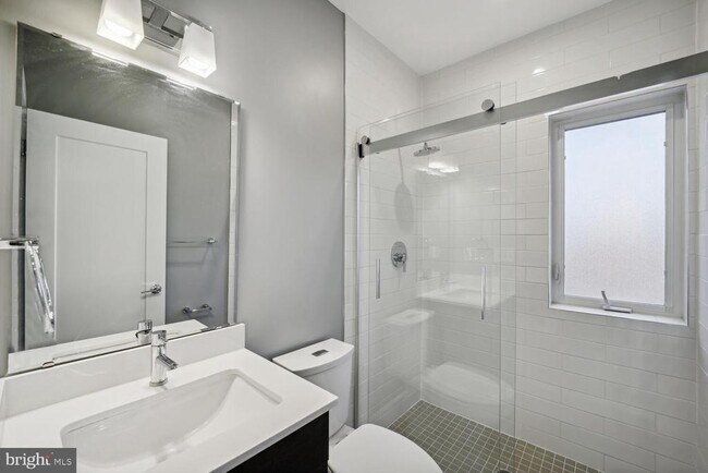 Building Photo - 2724 12th St NE