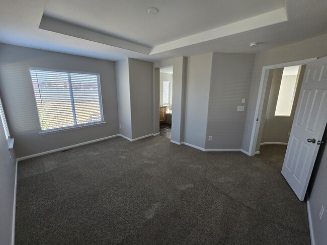 Master Bedroom - 11105 Woodhurst Cir