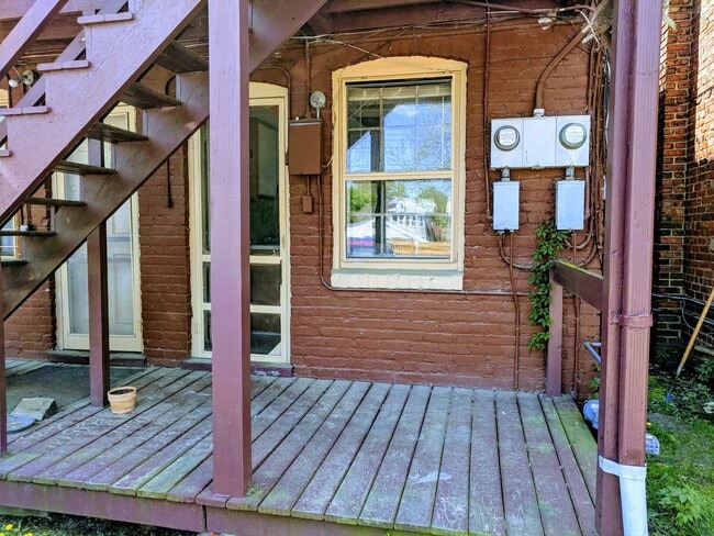 Building Photo - 3312 Ellwood Ave