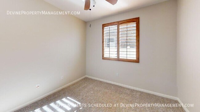 Building Photo - 381 Mesa Verde Park