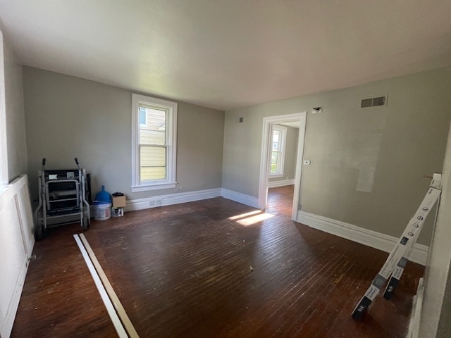 Building Photo - 617 Portage Ave