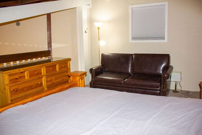 Building Photo - Charming 2-Bed, 2-Bath Plus LOFT Condo in Silverthorne!