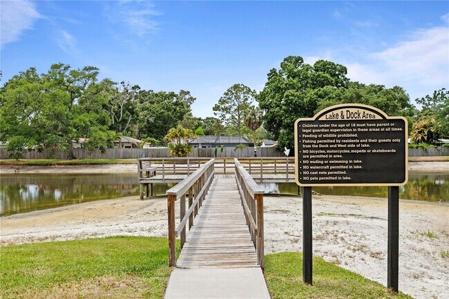 Building Photo - 4506 S Oak Dr