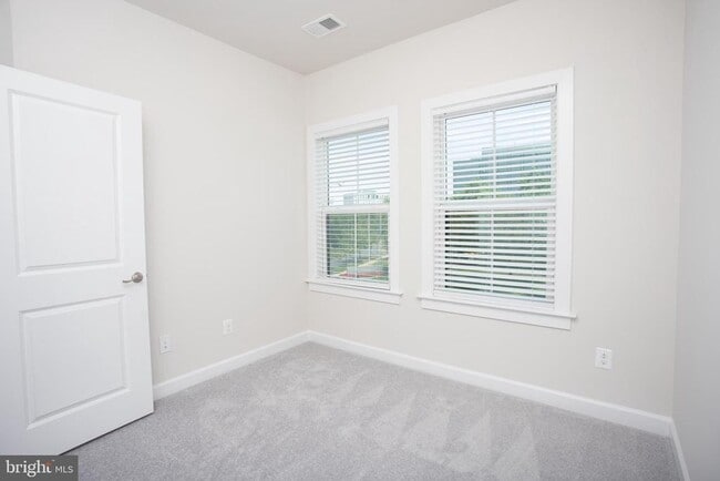 Building Photo - 13208 Woodland Park Rd