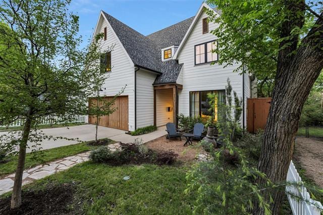 Building Photo - 8810 Groveland Dr