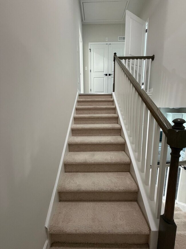 Building Photo - Stunning 3 Bed | 3.5 Bath Townhome in Atlanta’s Sought-After Upper Westside (30318)