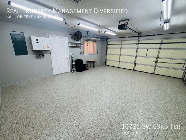 Building Photo - 10725 SW 63rd Terrace