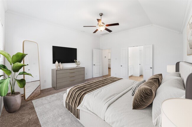 Building Photo - 13018 Hydeland Dr
