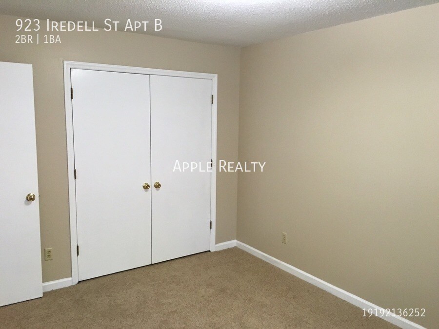Building Photo - 923 Iredell St