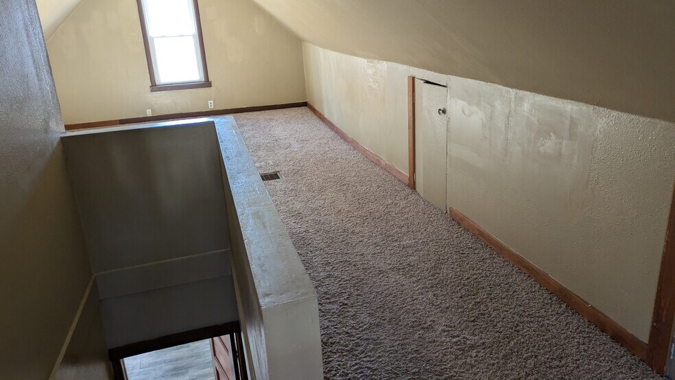 Loft - Bedroom 3 - 510 5th St SE
