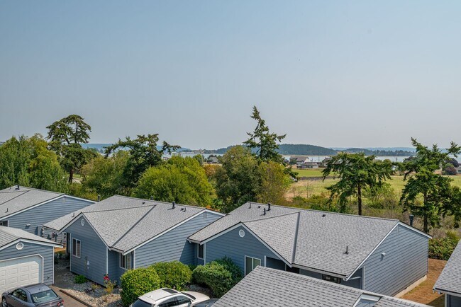Building Photo - 2 Bed 2 Bath Apartment with a View
