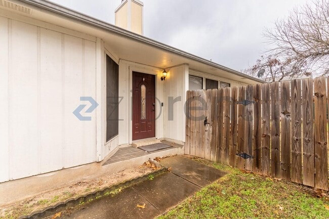 Building Photo - 12900 Widge Dr