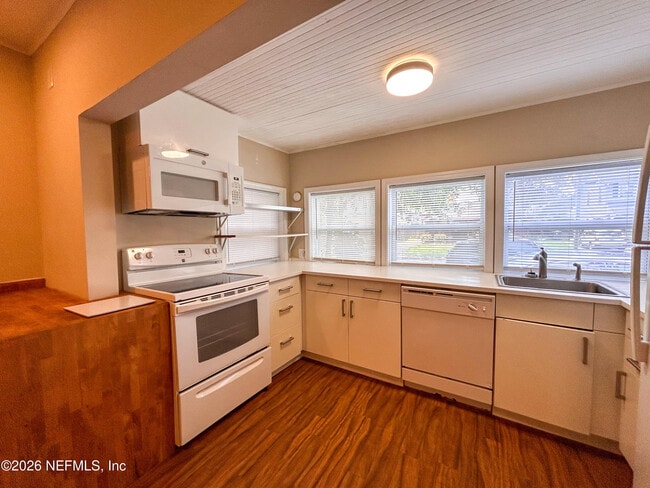 Building Photo - 3944 Boone Park Ave
