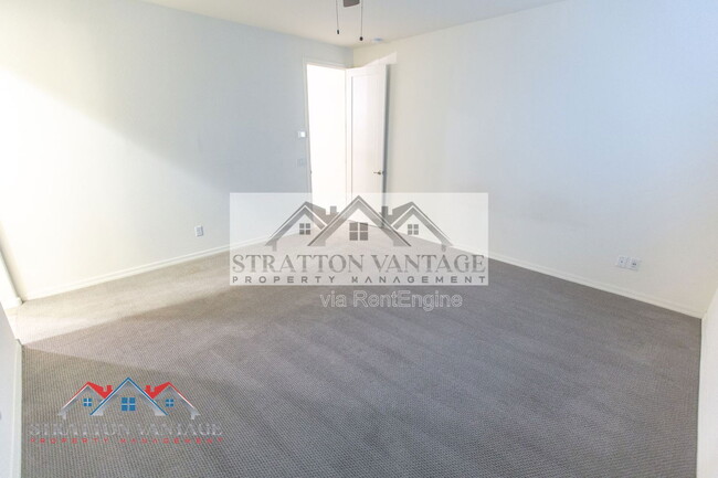 Building Photo - 1953 W Kinfield Trail