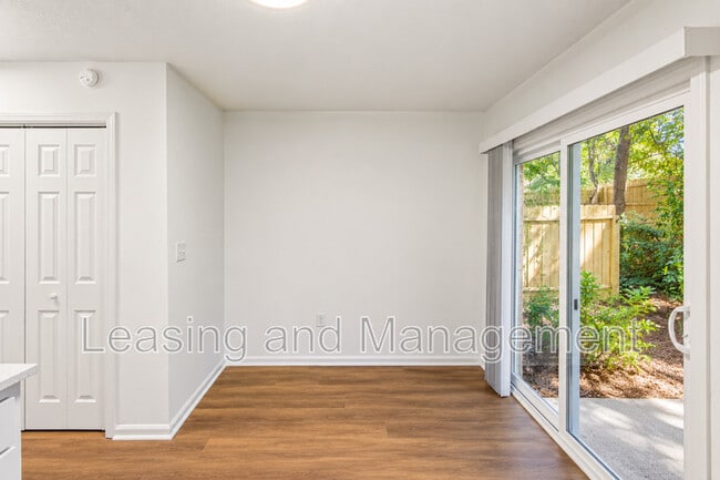 Building Photo - 907 Royal Tern Ln