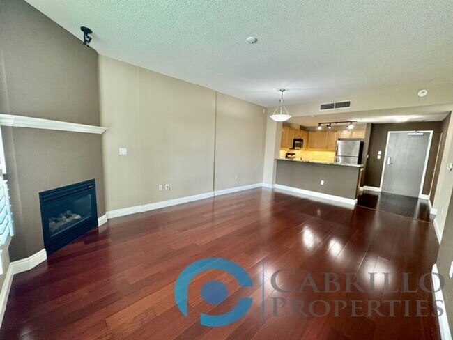 Building Photo - 1240 India St